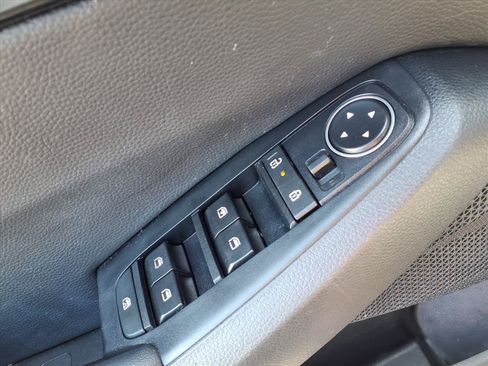 Used 2024 Kia Seltos S FWD image 17
