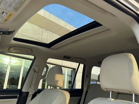 Used 2022 Lexus GX 460 Premium w/ Premium Package image 26