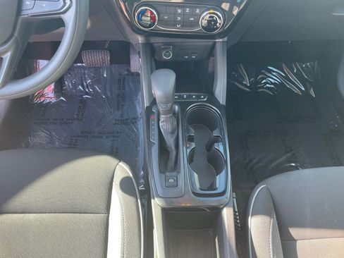 Used 2025 Chevrolet TrailBlazer LT image 39