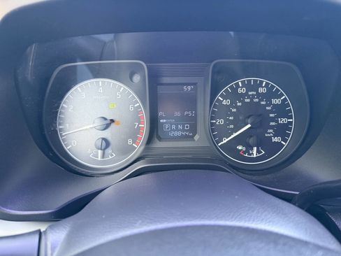 Used 2017 Nissan Titan S RWD image 18