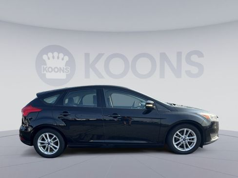 Used 2017 Ford Focus SE FWD image 8