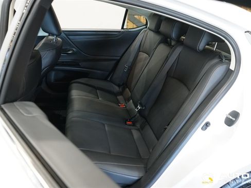 Used 2022 Lexus ES 300h FWD image 29
