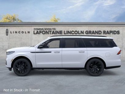 New 2026 Lincoln Navigator L Reserve w/ Jet Appearance Package