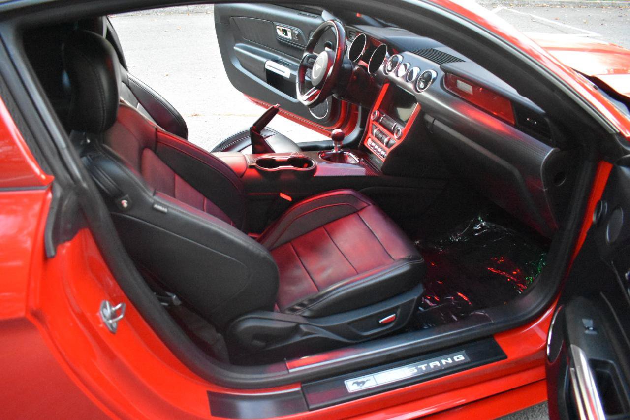 Used 2016 Ford Mustang GT Premium w/ GT Performance Package RWD image 32