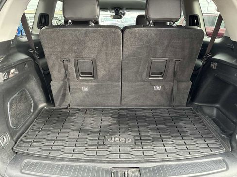 Used 2021 Jeep Grand Cherokee L Limited image 20