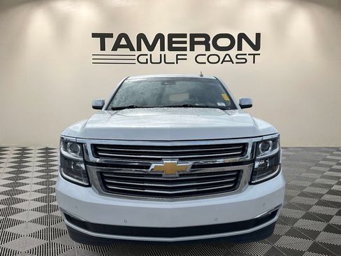 Used 2018 Chevrolet Suburban Premier RWD image 2
