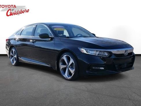Used 2020 Honda Accord Touring image 4