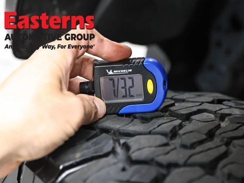 Used 2024 Jeep Wrangler Unlimited AWD/4WD image 29