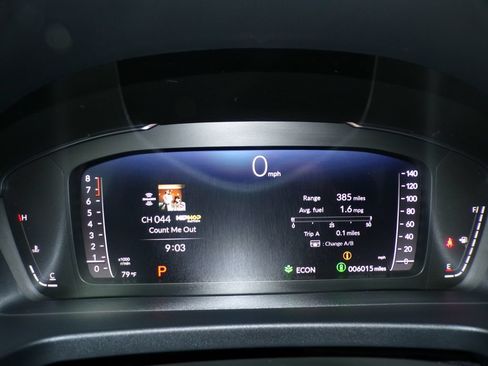 Used 2025 Honda Pilot Elite image 25