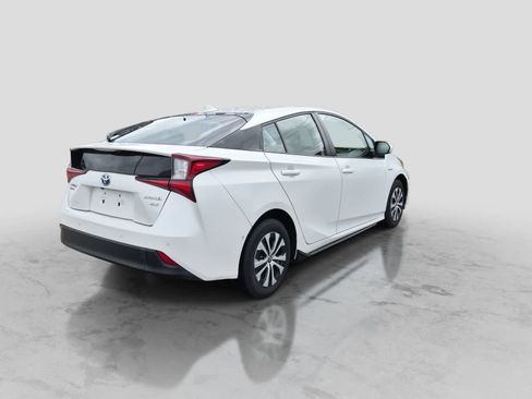 Used 2019 Toyota Prius XLE AWD/4WD image 8