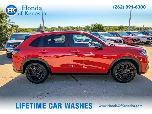 Used 2024 Honda HR-V Sport image 4