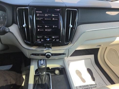 Used 2021 Volvo XC60 T5 Inscription w/ Advanced Package AWD/4WD image 13