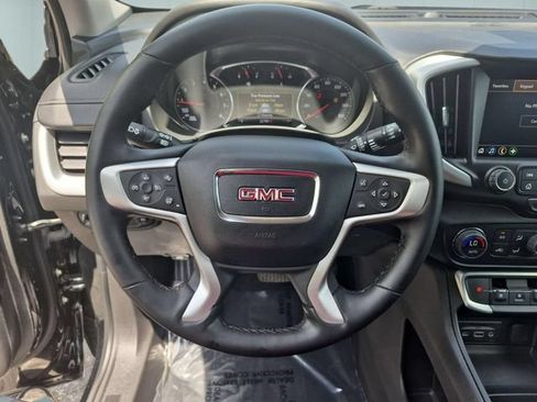 Used 2023 GMC Terrain SLT AWD/4WD image 18