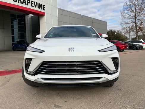 Used 2025 Buick Envista Preferred image 4