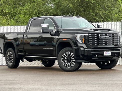 New 2026 GMC Sierra 3500 Denali Ultimate AWD/4WD image 2