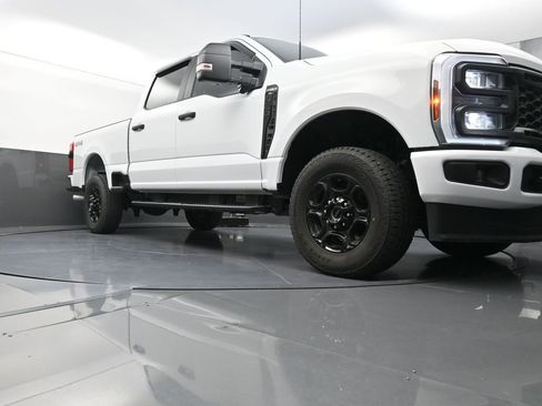 Used 2024 Ford F250 XL w/ STX Appearance Package AWD/4WD image 22
