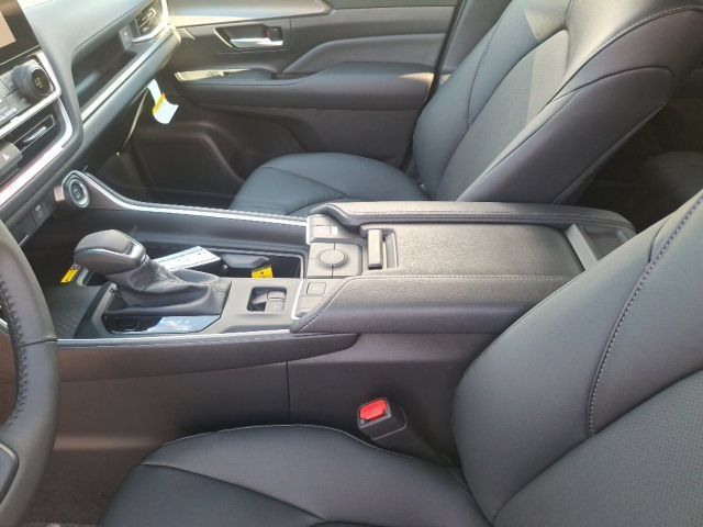 New 2026 Toyota Grand Highlander XLE FWD image 23