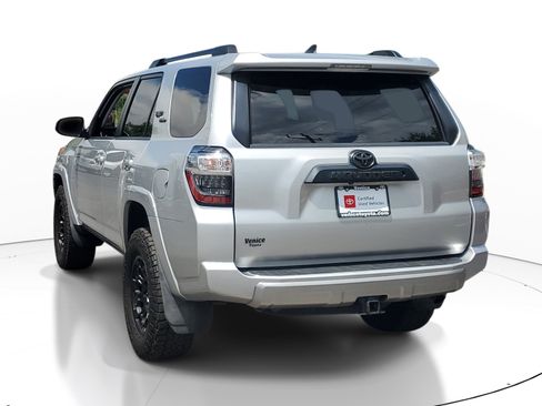 Certified 2021 Toyota 4Runner TRD Off-Road AWD/4WD image 4