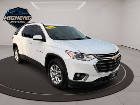 Used 2020 Chevrolet Traverse LT w/ Driver Confidence II Package image 9