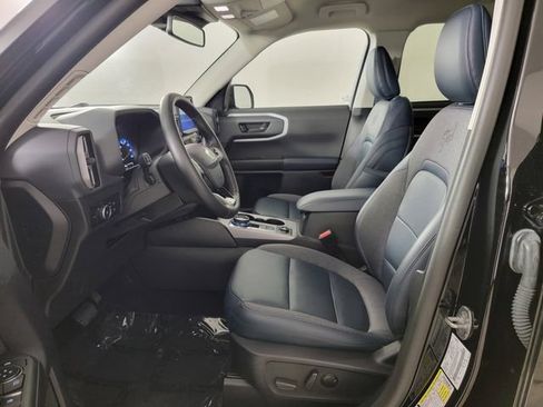 Used 2023 Ford Bronco Sport Outer Banks w/ Tech Package AWD/4WD image 14
