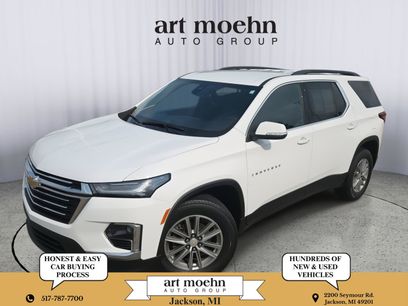 Used 2023 Chevrolet Traverse LT