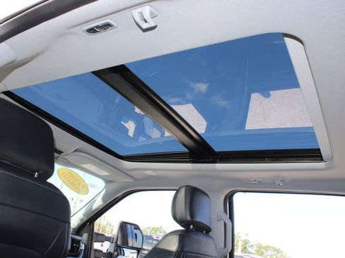 Used 2023 Ford F250 Lariat w/ Lariat Ultimate Package image 24