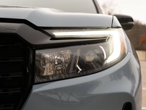 Certified 2022 Honda Ridgeline Black Edition image 11