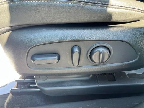 Used 2023 Buick Encore GX Select w/ Safety Package II AWD/4WD image 36