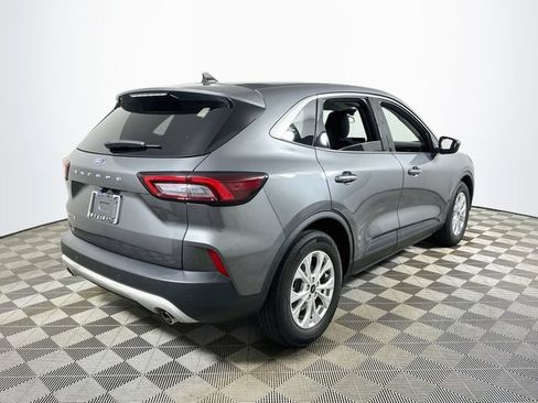 Used 2023 Ford Escape Active w/ Tech Pack #1 FWD image 3