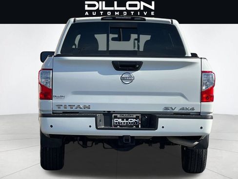 Used 2024 Nissan Titan SV AWD/4WD image 5