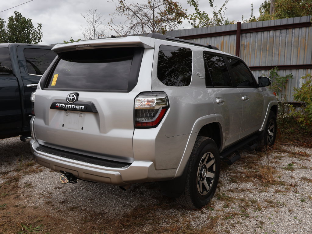 Used 2021 Toyota 4Runner TRD Off-Road Premium AWD/4WD image 13
