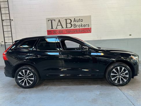 Used 2025 Volvo XC60 B5 Plus image 2