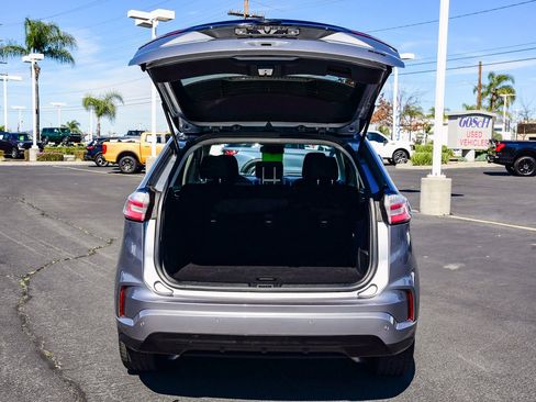 Used 2023 Ford Edge SE w/ Black Appearance Package image 26