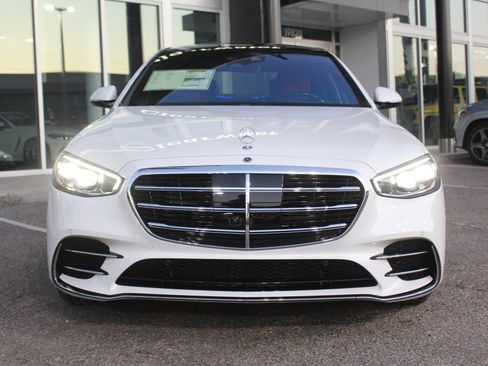 New 2025 Mercedes-Benz S 580 4MATIC Sedan image 10