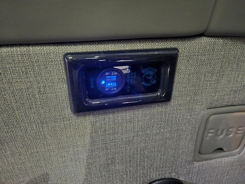 New 2025 GMC Savana 2500 w/ Driver Convenience Package image 39