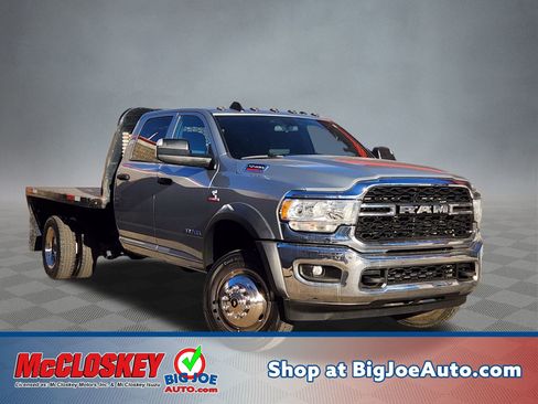 Used 2022 RAM 5500 Tradesman w/ Chrome Appearance Group image 1