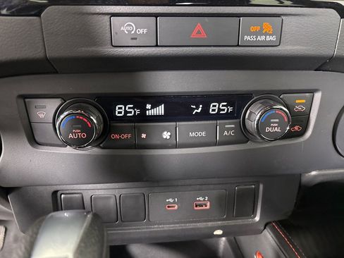 Used 2024 Nissan Frontier PRO-4X w/ Off-Road Protection Package image 17