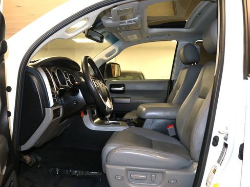 Used 2017 Toyota Sequoia Limited w/ Safety & Convenience Package AWD/4WD image 11