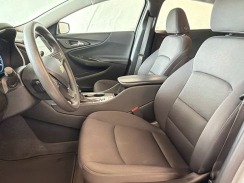 Used 2023 Chevrolet Malibu LT FWD image 14