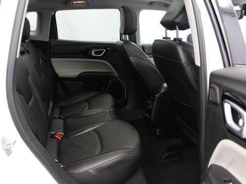 Used 2022 Jeep Compass Limited w/ Elite Group AWD/4WD image 29