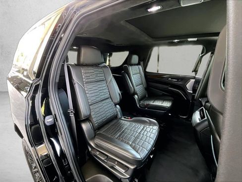 Used 2023 Cadillac Escalade Sport Platinum w/ LPO, ONYX Package AWD/4WD image 29