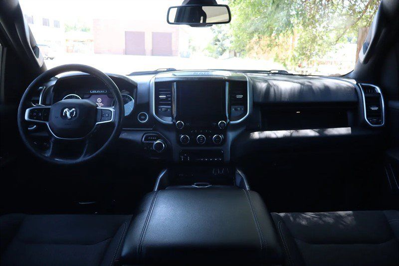 Used 2019 RAM 1500 Big Horn AWD/4WD image 9