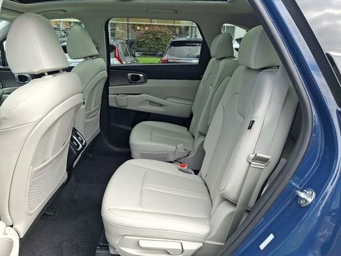 Certified 2024 Kia Sorento X-Line EX AWD/4WD image 11