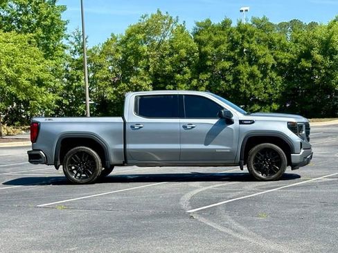 Used 2023 GMC Sierra 1500 Elevation w/ X31 Off-Road Package AWD/4WD image 9