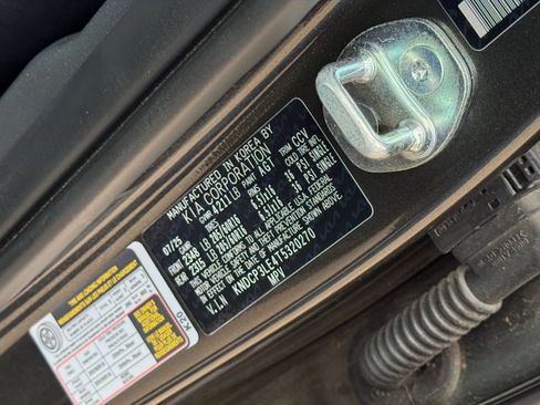 Used 2026 Kia Niro LX FWD image 29