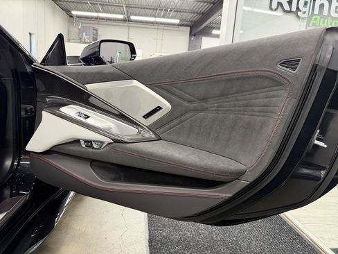 Used 2023 Chevrolet Corvette Z06 RWD image 18