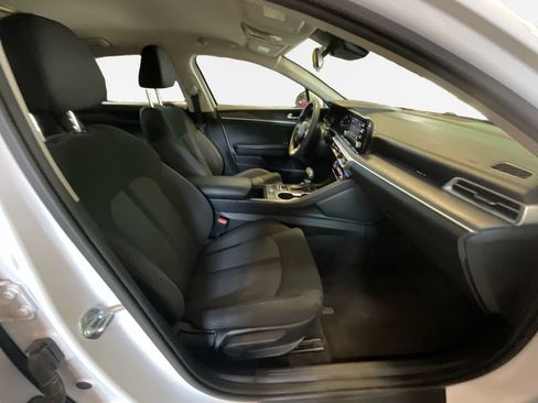 Used 2022 Kia K5 LXS FWD image 26