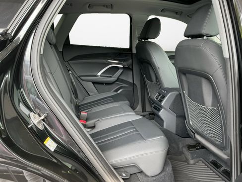 Used 2025 Audi Q5 Premium w/ Convenience Package AWD/4WD image 15