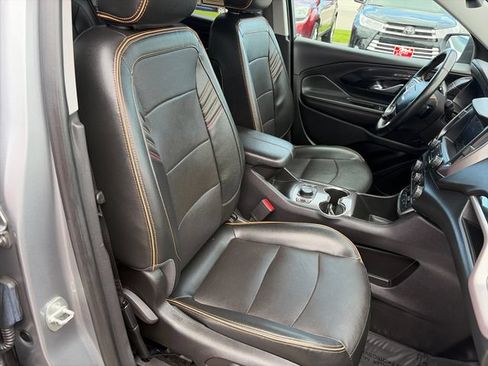 Used 2023 GMC Terrain AT4 AWD/4WD image 37