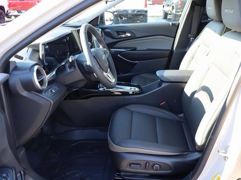 New 2026 Chevrolet Trax ACTIV image 3